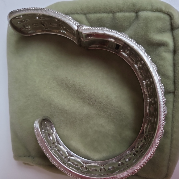 Judith Ripka cuff bracelet diamonique SS average size - Picture 4 of 6